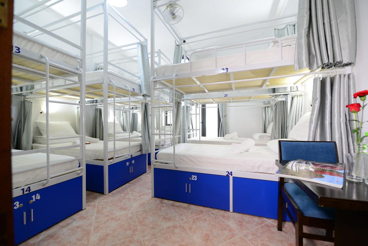 Pillow Backpacker Hostel (Adults Only) Hanoï Extérieur photo