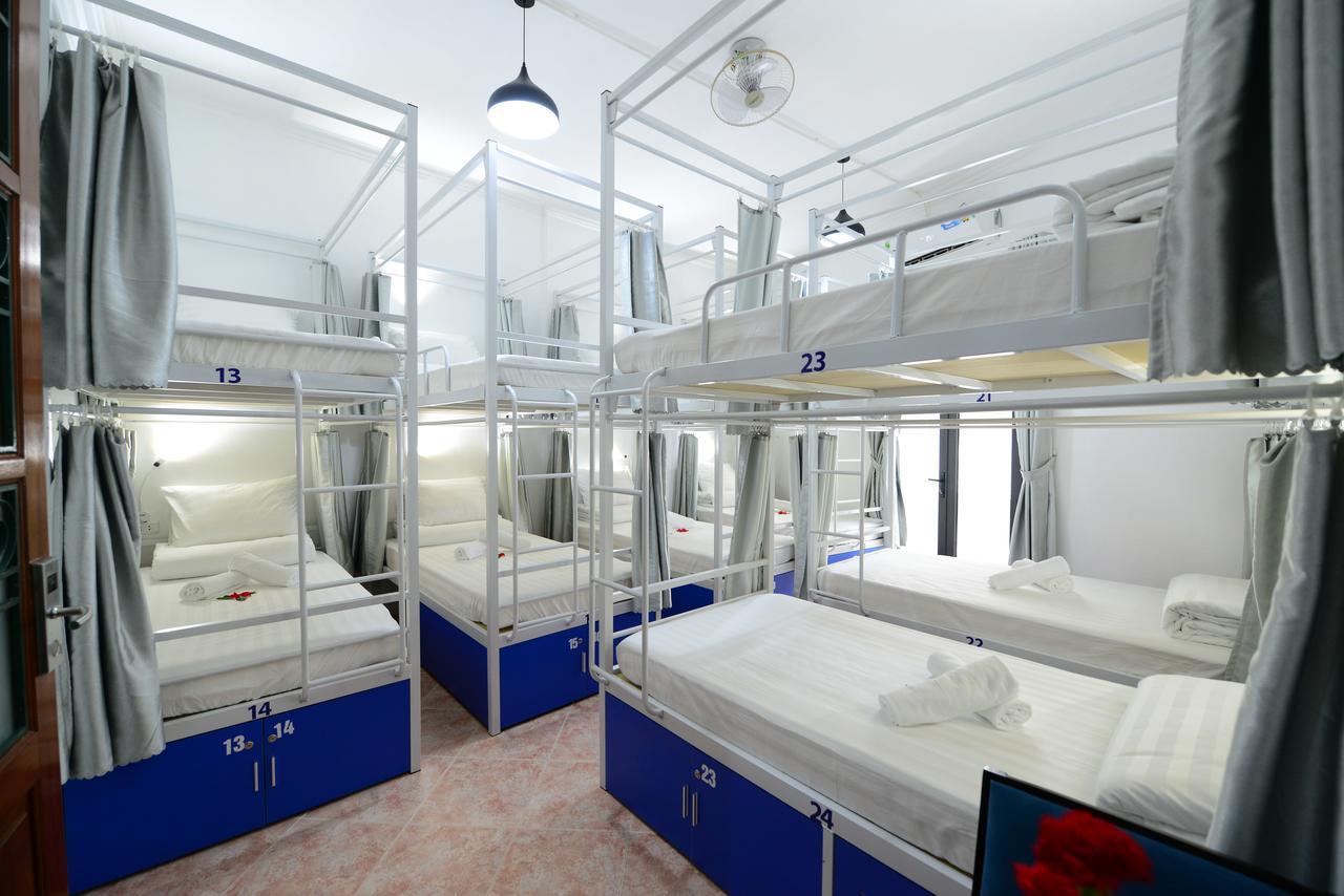 Pillow Backpacker Hostel (Adults Only) Hanoï Extérieur photo