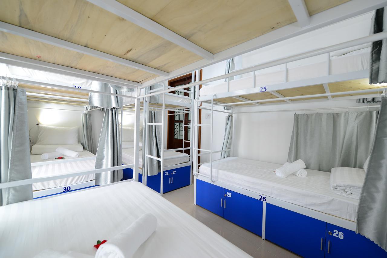Pillow Backpacker Hostel (Adults Only) Hanoï Extérieur photo